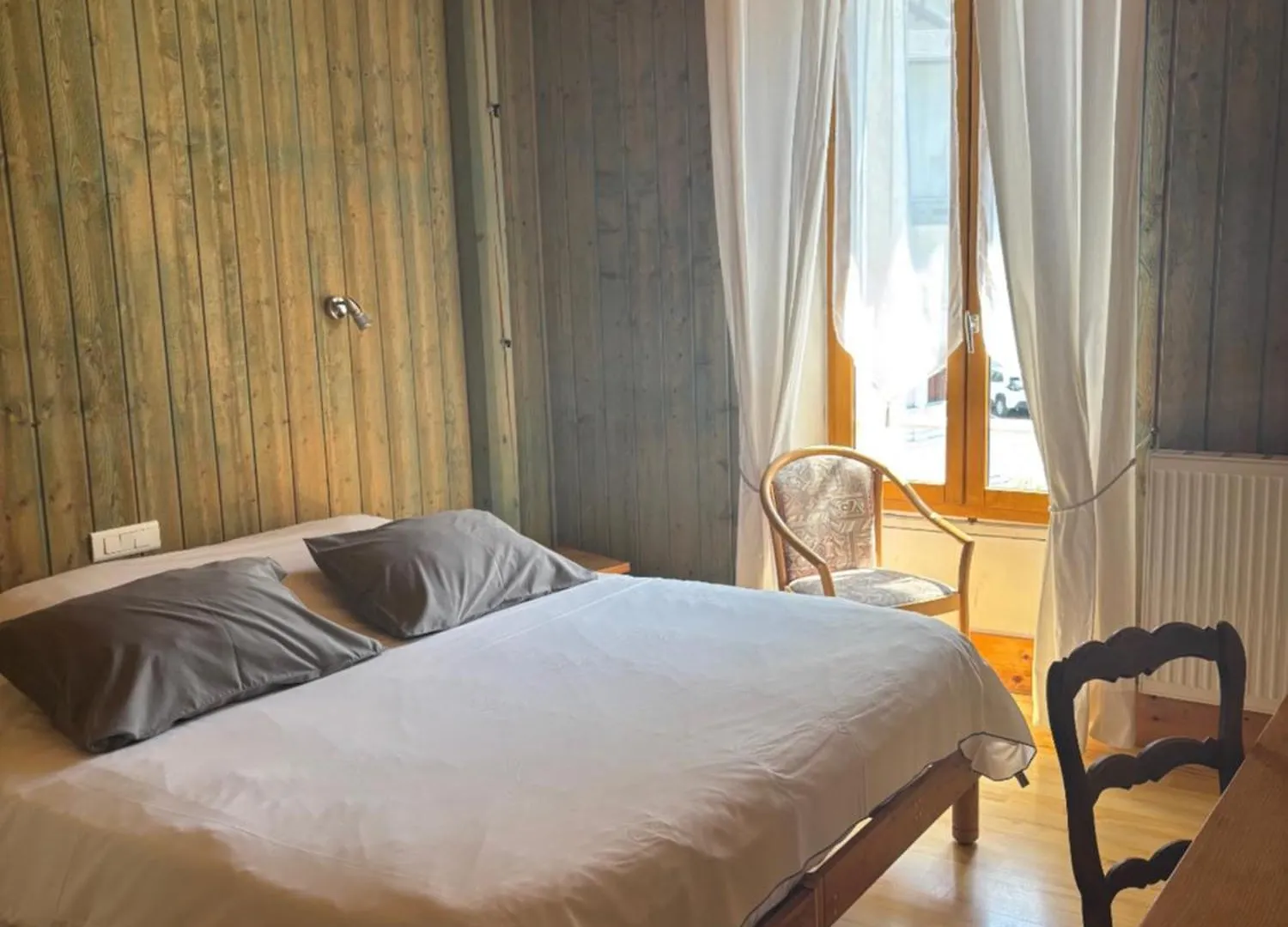 ***  Hotel L'Hermitage Брид-Ле-Бэн Франция